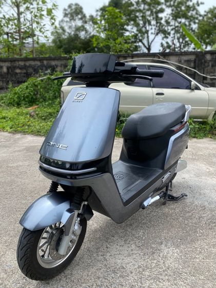 Sleek one (รถไฟฟ้า) รูปที่ 3