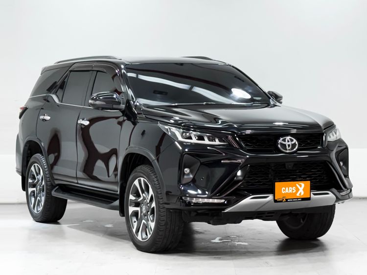 Toyota Fortuner 2021 2.4 Legender Utility-car ดีเซล ไม่ติดแก๊ส เกียร์อัตโนมัติ ดำ รูปที่ 4