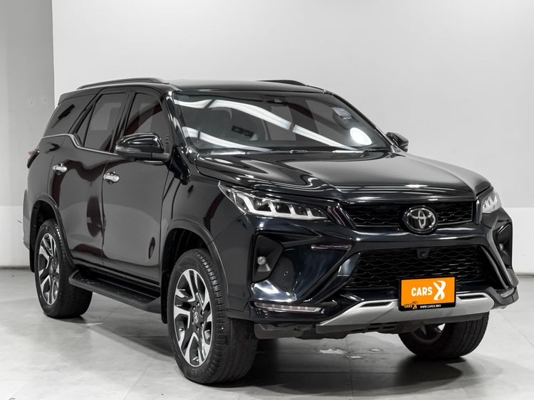 Toyota Fortuner 2021 2.8 LEGENDER 2WD AT Utility-car ดีเซล ไม่ติดแก๊ส เกียร์อัตโนมัติ ดำ รูปที่ 3