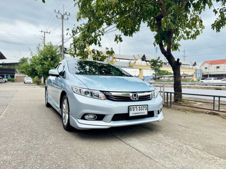 Honda Civic 2013 1.8 E i-VTEC Sedan เบนซิน ไม่ติดแก๊ส เกียร์อัตโนมัติ เทา รูปที่ 2