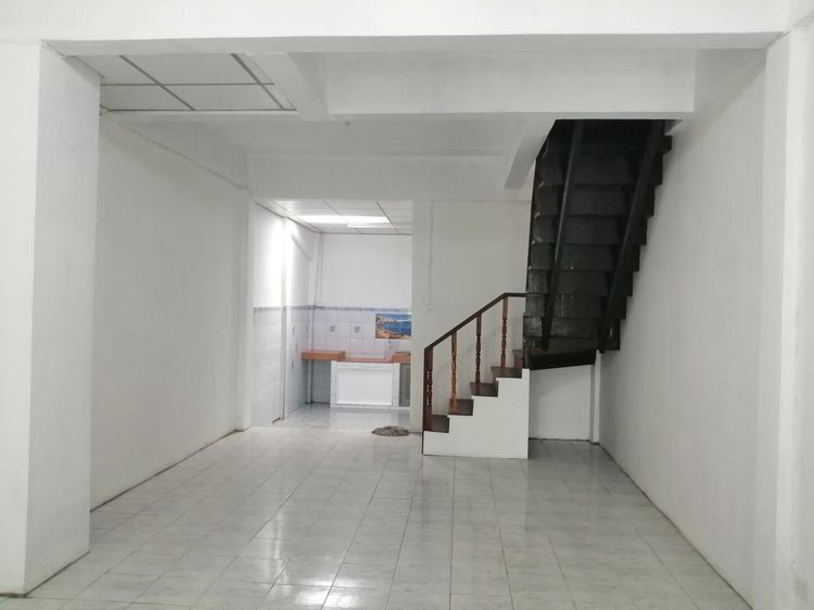 อื่นๆ มีบางส่วน 2022 ขายทาวเฮ้าส์ 2 ชั้น พร้อมอยู่ รังสิตคลอง 4 ทำเลดีมาก ใกล้ห้างแหล่งชุมชน รูปที่ 4