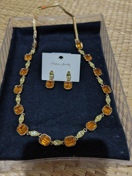 SALE 🔥สร้อยคอคริสตัลบุษราคัม