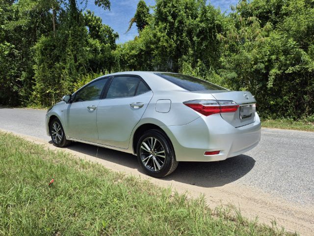 Toyota Altis 2018 1.8 E Sedan เบนซิน ไม่ติดแก๊ส เกียร์อัตโนมัติ เทา รูปที่ 4