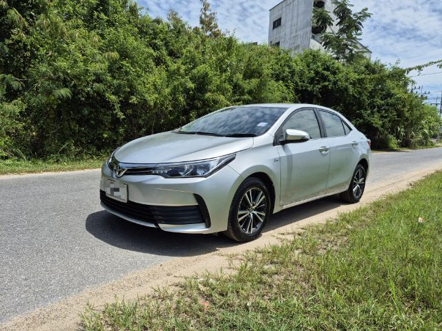 Toyota Altis 2018 1.8 E Sedan เบนซิน ไม่ติดแก๊ส เกียร์อัตโนมัติ เทา รูปที่ 2