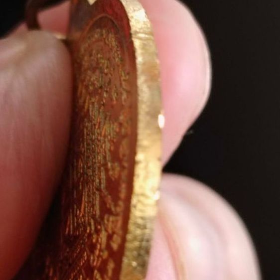 เหรียญพุทธจักรหลังยันต์พระนเรศวรออกศึกทองแดงกะไหล่ทอง รูปที่ 7