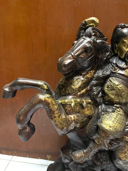 เทพเจ้ากวนอู ขี่ม้า ทองเหลือง องค์ใหญ่ สะสม รูปที่ 5