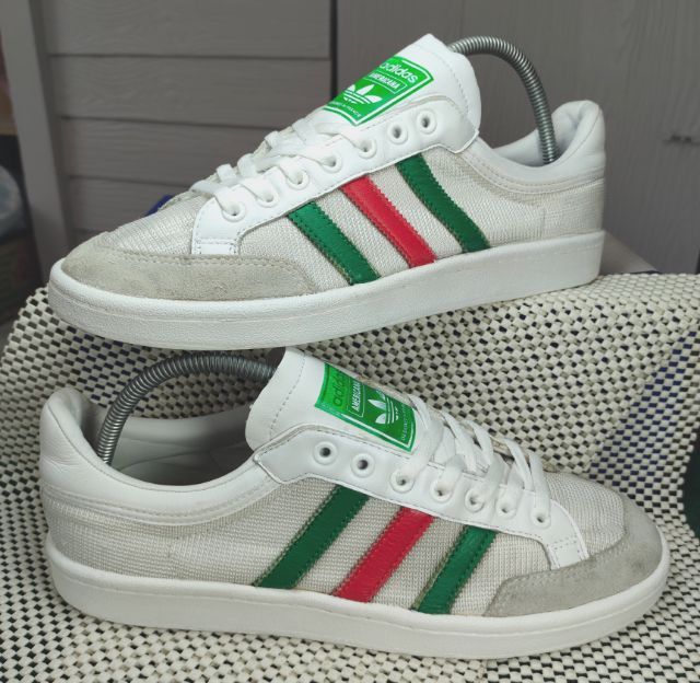 รองเท้า💥adidas💥ของแท้‼️รายพิเศษ💥สวยๆ สภาพดี💥ไซร์ 42.5 รูปที่ 3