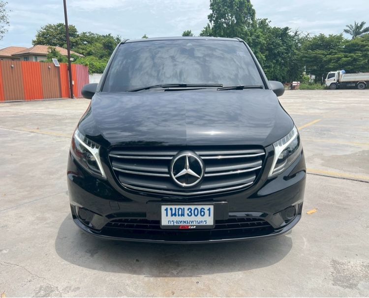 รถ Mercedes-Benz V-Class Vito สี ดำ