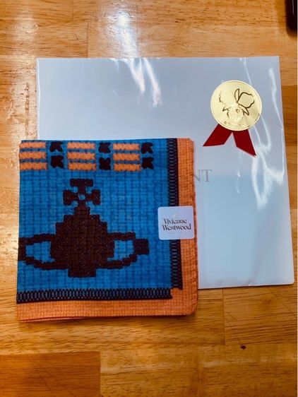 ผ้าพันคอวิเวียน vivienne westwood โพกหัวไอเท็มสุดฮิตแห่งปี รูปที่ 4