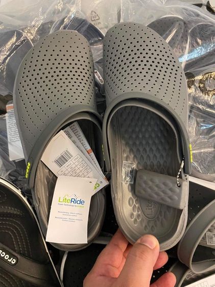 CROCS SALE 40-60 เปอร์เซ็นต์ รูปที่ 12