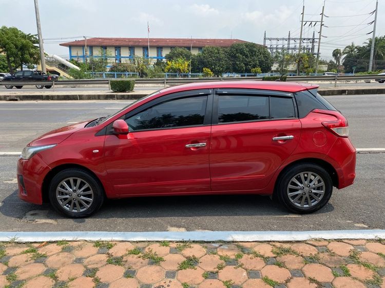 Toyota Yaris 2014 1.2 J Sedan เบนซิน ไม่ติดแก๊ส เกียร์อัตโนมัติ แดง รูปที่ 4