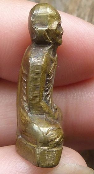 รูปหล่อหลวงพ่อพรหม ก้นระฆัง รูปที่ 4