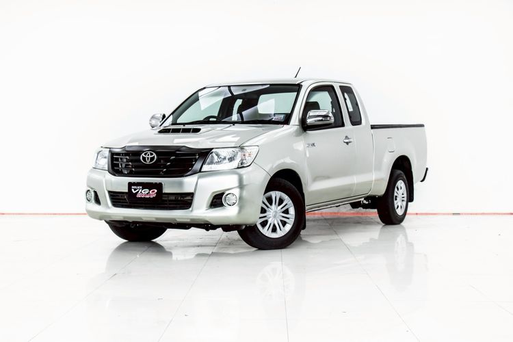 รถ Toyota Hilux Vigo 2.5 J สี เทา