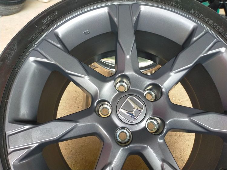 แม็กฮอนด้า ป้ายแดง ขอบ18 พร้อมยางบริสโตน 235 45 18 ปี24 ยางสวยทุกเส้นตุ่มข้างยางยังอยู่  ใส่ accord civic HRV CRV g2 รูปที่ 8