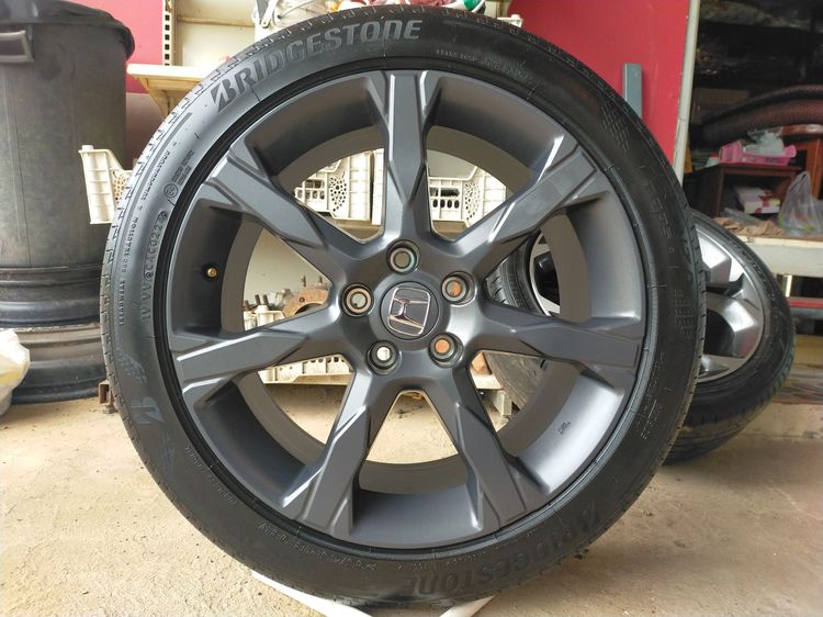 แม็กฮอนด้า ป้ายแดง ขอบ18 พร้อมยางบริสโตน 235 45 18 ปี24 ยางสวยทุกเส้นตุ่มข้างยางยังอยู่  ใส่ accord civic HRV CRV g2 รูปที่ 3