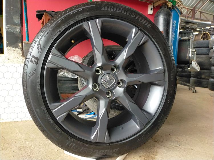 แม็กฮอนด้า ป้ายแดง ขอบ18 พร้อมยางบริสโตน 235 45 18 ปี24 ยางสวยทุกเส้นตุ่มข้างยางยังอยู่  ใส่ accord civic HRV CRV g2 รูปที่ 2