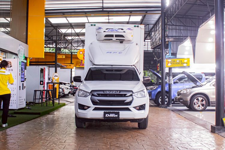 Isuzu D-MAX 2020 1.9 B Pickup ดีเซล ไม่ติดแก๊ส เกียร์ธรรมดา ขาว รูปที่ 4