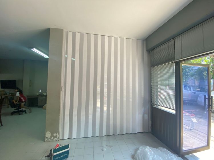 ขายพร้อมผู้เช่า บางอ้อคอนโดมิเนียม 110ตรม. ชั้น1 เหมาะค้าขาย อยู่อาศัย ออฟฟิต เก็บของ หรือเพื่อลงทุน