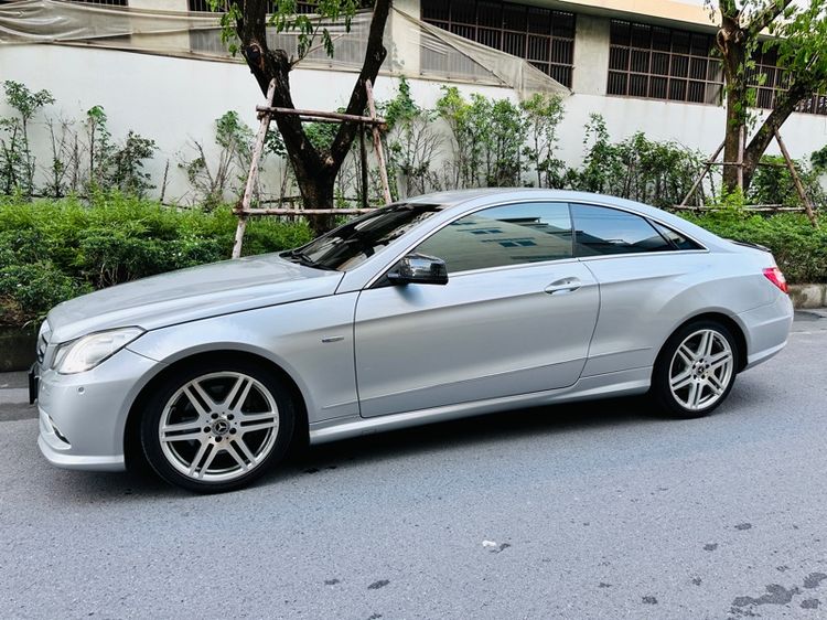 Mercedes-Benz E-Class 2011 E250 CDI Sedan ดีเซล ไม่ติดแก๊ส เกียร์อัตโนมัติ บรอนซ์เงิน รูปที่ 3