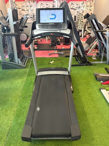 NordicTrack Commercial 2950 Treadmill -used- รูปที่ 9