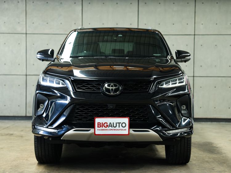 Toyota Fortuner 2021 2.8 Legender Utility-car ดีเซล ไม่ติดแก๊ส เกียร์อัตโนมัติ ดำ รูปที่ 3