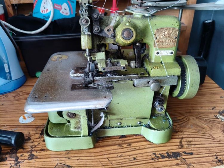 จักรเย็บผ้าจักรโพ้ง รูปที่ 2