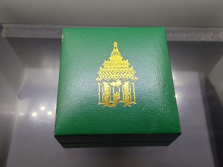 พระพุทธโสธร ลอยองค์ เนื้อเงินขัดเงา ที่ระลึกกรมศุลกากร 120 ปี พ.ศ.2537 พร้อมกล่องเดิม รูปที่ 9