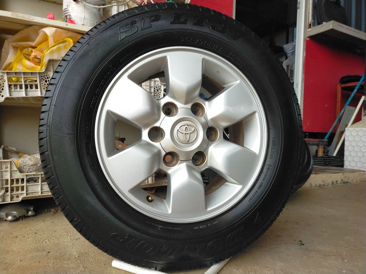 แม็กโตโยต้า ขอบ15 พร้อมยางดันลอป 205 70 15 ปี24 ใส่รถตู้ toyota แม็กสีเดิมยางสวยทุกเส้น ตุ่มข้างยางยังอยู่ รูปที่ 4