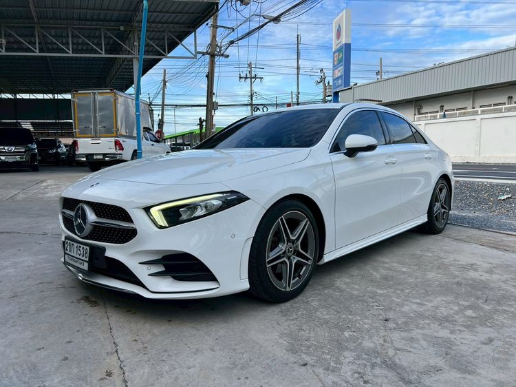 Mercedes-Benz A-Class 2019 A200 Sedan เบนซิน ไม่ติดแก๊ส เกียร์อัตโนมัติ ขาว รูปที่ 2