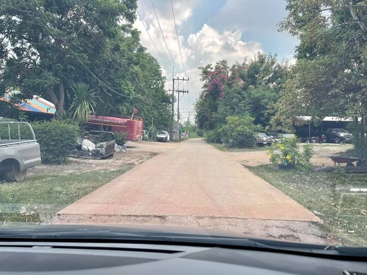 ที่ดิน(หลังหมุ่บ้านสุดขอบฟ้า) รูปที่ 2