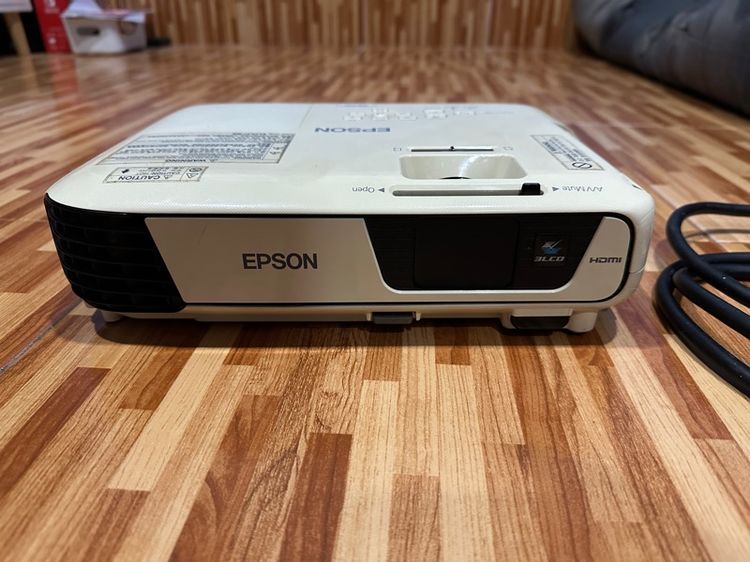 Epson EB-S31 มือสองสภาพดีใช้งานปกติมีช่องเสียบhdmi มีรีโมทเทียบ อุปกรณ์ตามภาพ รูปที่ 2