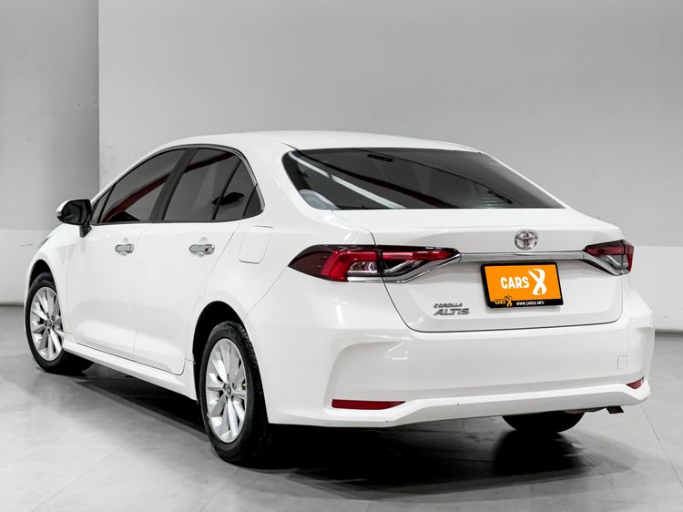 Toyota Altis 2020 1.6 G Sedan เบนซิน ไม่ติดแก๊ส เกียร์อัตโนมัติ ขาว รูปที่ 4