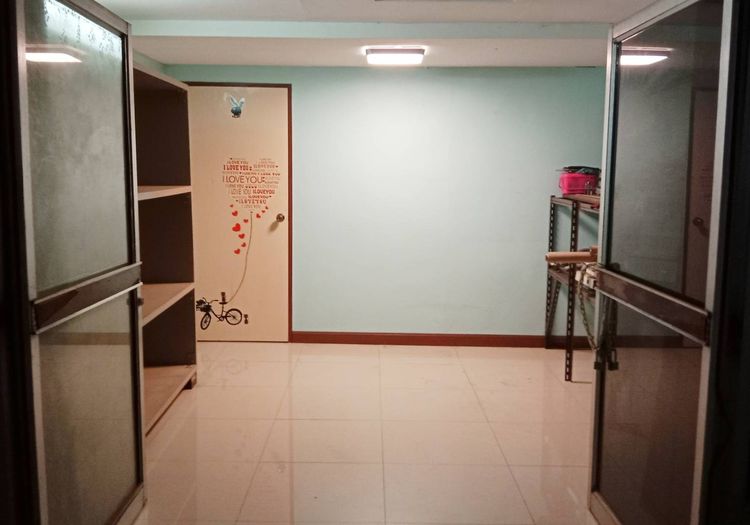 ให้เช่าอาคารพาณิชย์ 1 คูหา 4 ชั้น+1ชั้นลอย ริมถนนบริพัตร ป้อมปราบศัตรูพ่าย รูปที่ 3