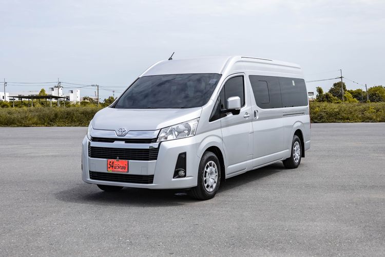 Toyota Commuter 2020 2.8 Van ดีเซล ไม่ติดแก๊ส เกียร์ธรรมดา เทา รูปที่ 3