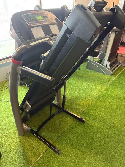 ลู่วิ่งไฟฟ้ามือสอง Johnson 8.0T   รูปที่ 3