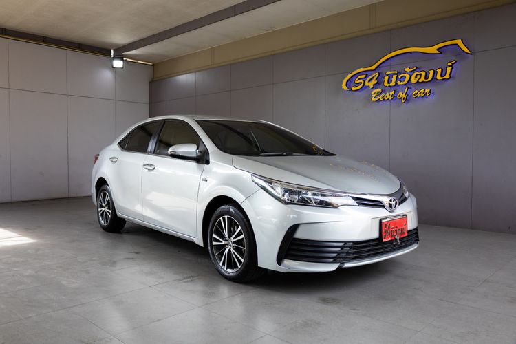 รถ Toyota Altis 1.6 G สี เทา