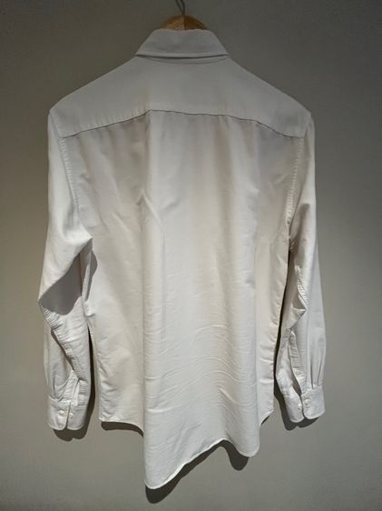 เสื้อเชิ้ตสีขาว Uniqlo slimfit รูปที่ 3