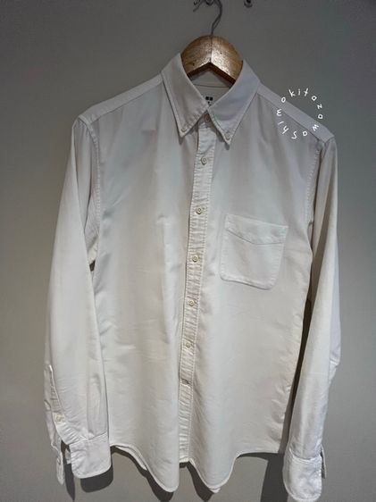เสื้อเชิ้ตสีขาว Uniqlo slimfit