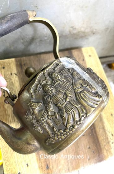 กาน้ำชา ลายพลลบ ทองเหลืองสะสม รูปที่ 7