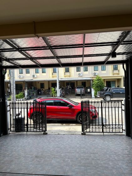 Pruksa 2019 ตกแต่งครบ ให้เช่าบ้านคับพร้อมเฟอร์นิเจอร์อย่างดีครบๆหิ้วกระเป๋าเข้าอยู่ได้เลยคับ อยู่ซอยมีสทีน รามคำแหงคับ รูปที่ 3