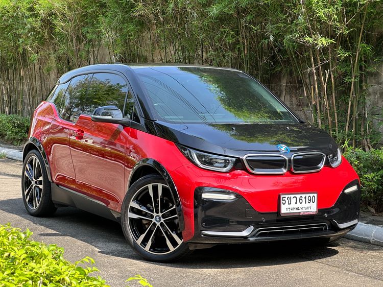 รถ BMW I3 s สี แดง