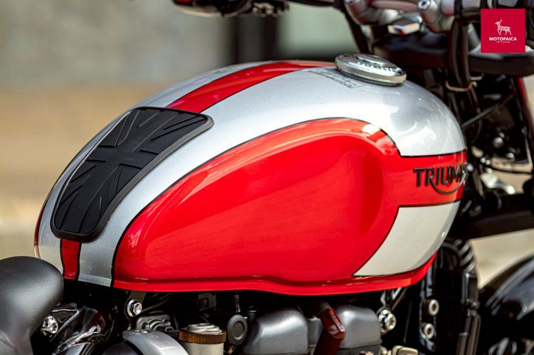 Triumph Bobber1200 ปี2017 สีแดงเทา เจ้าของเดียว วิ่งน้อย6,000km. รูปที่ 12