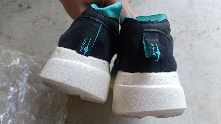 รองเท้าวิ่ง Adidas  รูปที่ 13