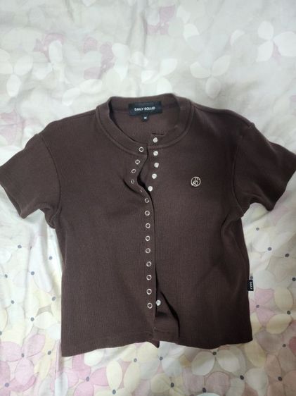 เสื้อผู้หญิง มือสองสภาพดี ใส่เเค่ครั้งเดียว ขอคนรับได้