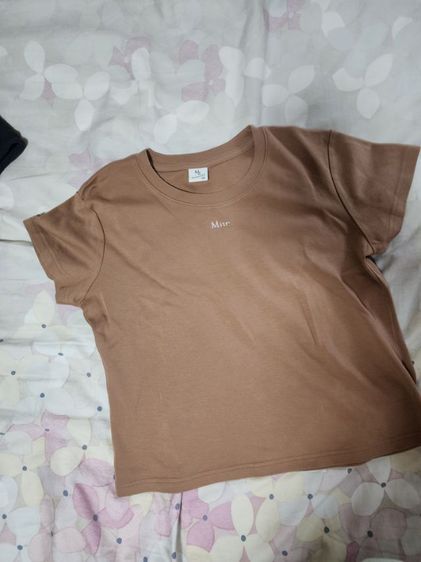 เสื้อผู้หญิง มือสองสภาพดี ใส่เเค่ครั้งเดียว ขอคนรับได้ รูปที่ 3