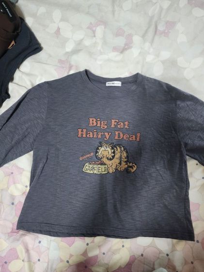 เสื้อผู้หญิง มือสองสภาพดี ใส่เเค่ครั้งเดียว ขอคนรับได้ รูปที่ 4