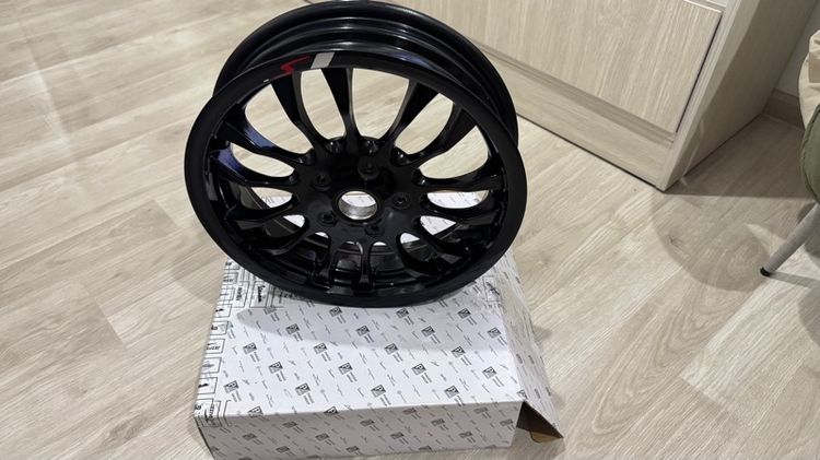 ล้อ Vespa Sprint Primavera (เฉพาะล้อ ไม่รวมยาง) พร้อมกล่อง รูปที่ 8