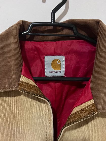 เสื้อแจ็กเก็ต Carhartt ผ้าแคนวาสบุข้างในสีแดง รูปที่ 4
