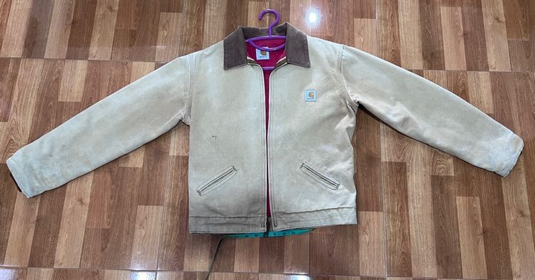 เสื้อแจ็กเก็ต Carhartt ผ้าแคนวาสบุข้างในสีแดง รูปที่ 2