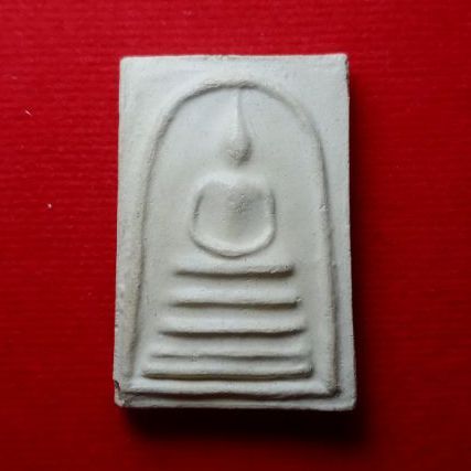 พระสมเด็จเส้นด้าย 3 ชั้น